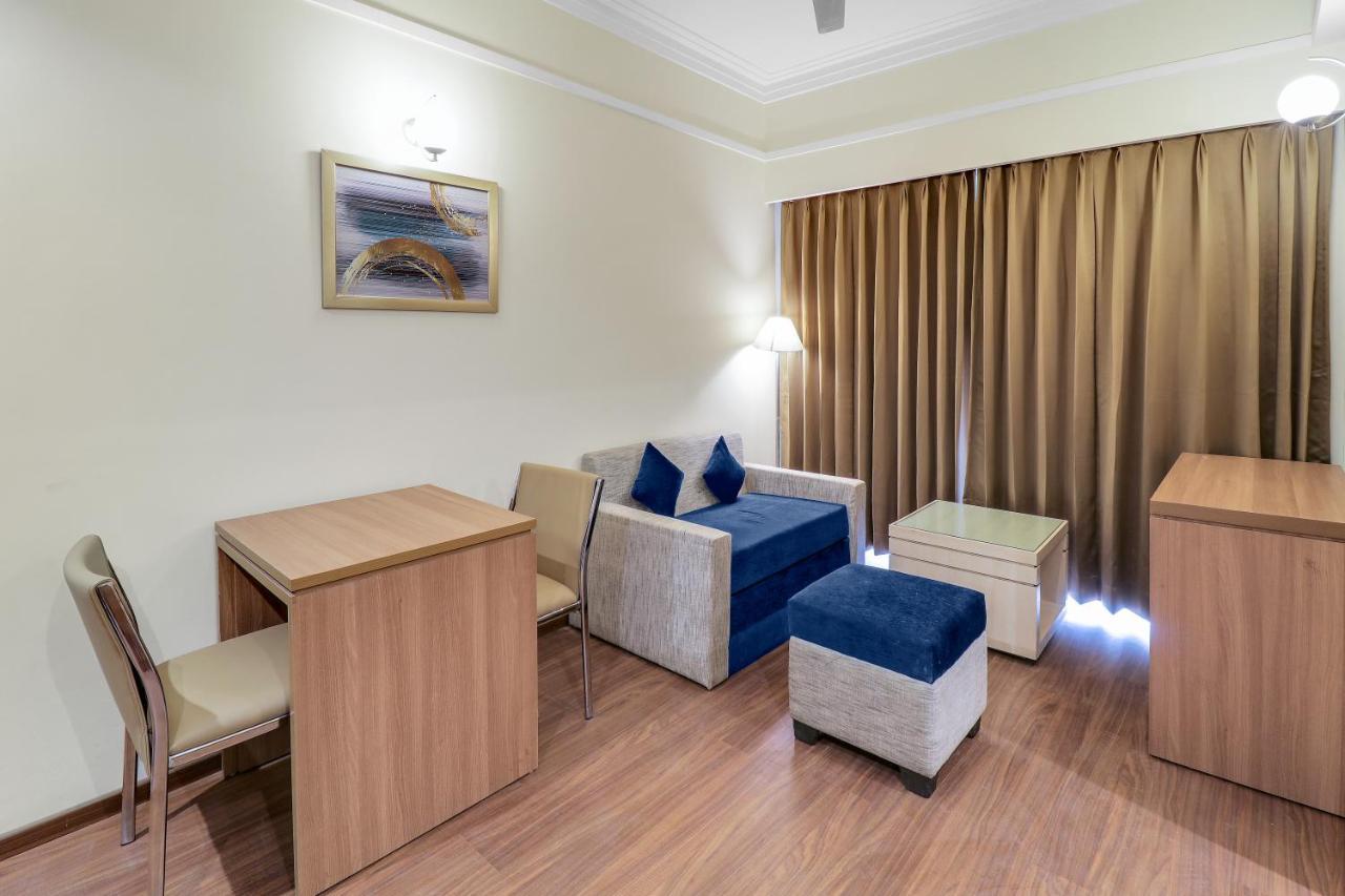 Starlit Suites Newtown Kolkata Ngoại thất bức ảnh