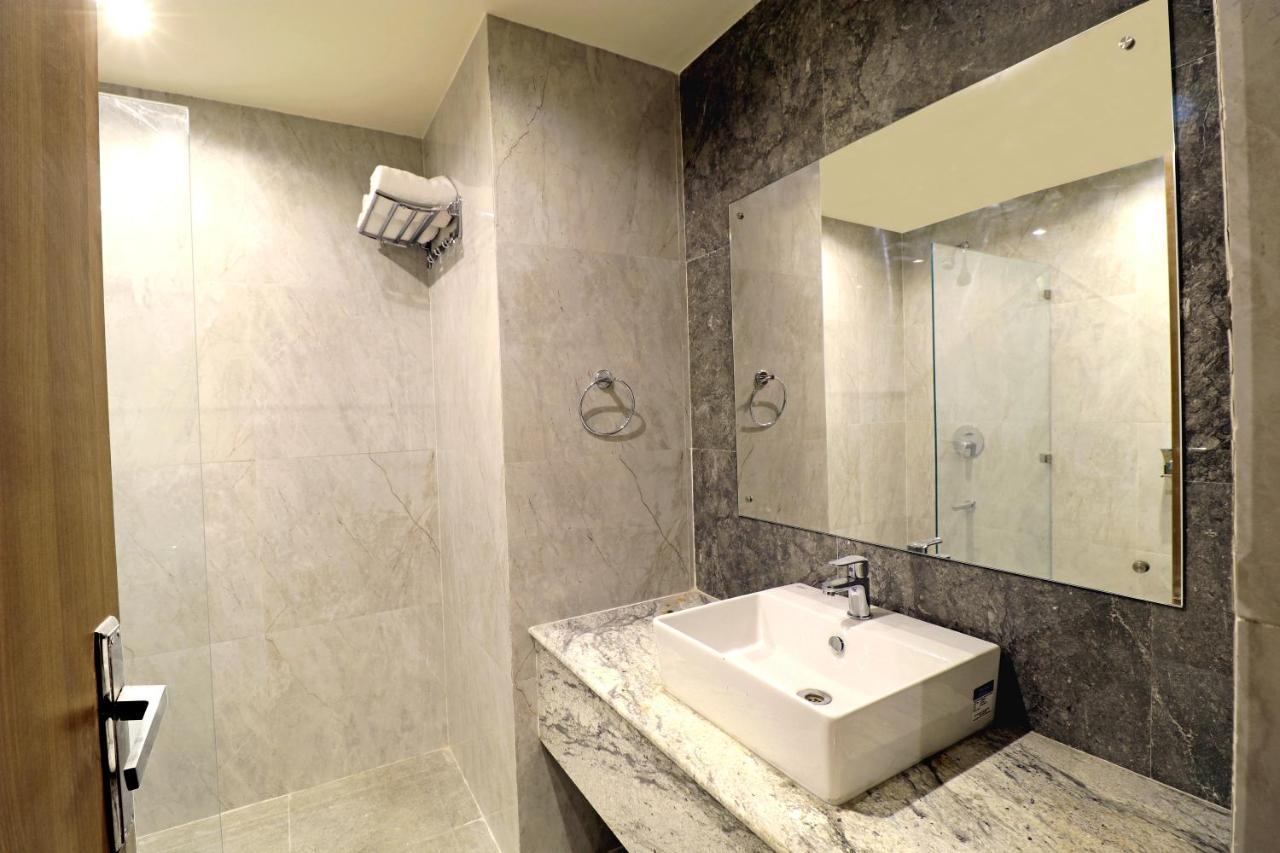 Starlit Suites Newtown Kolkata Ngoại thất bức ảnh