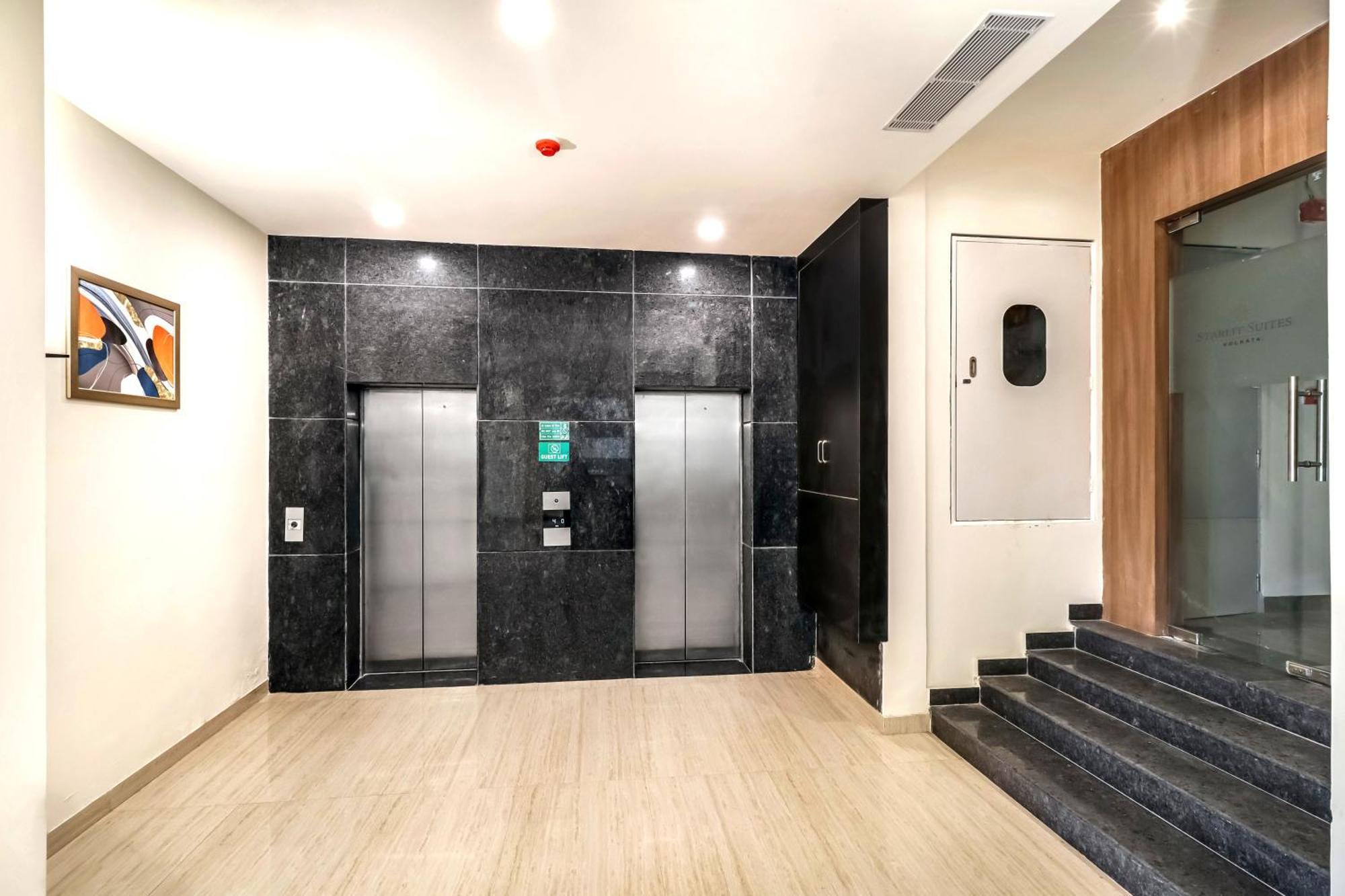 Starlit Suites Newtown Kolkata Ngoại thất bức ảnh