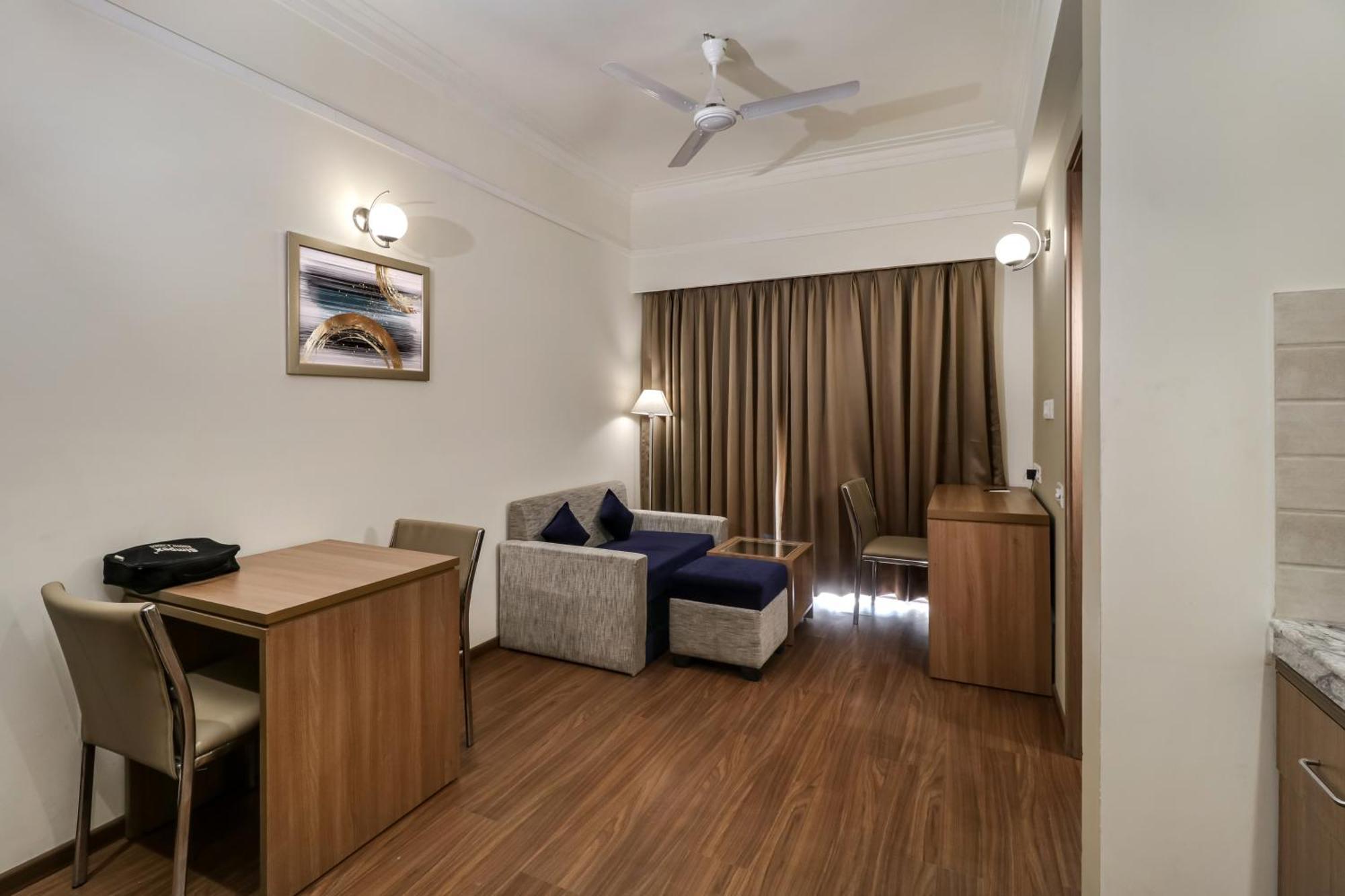 Starlit Suites Newtown Kolkata Ngoại thất bức ảnh