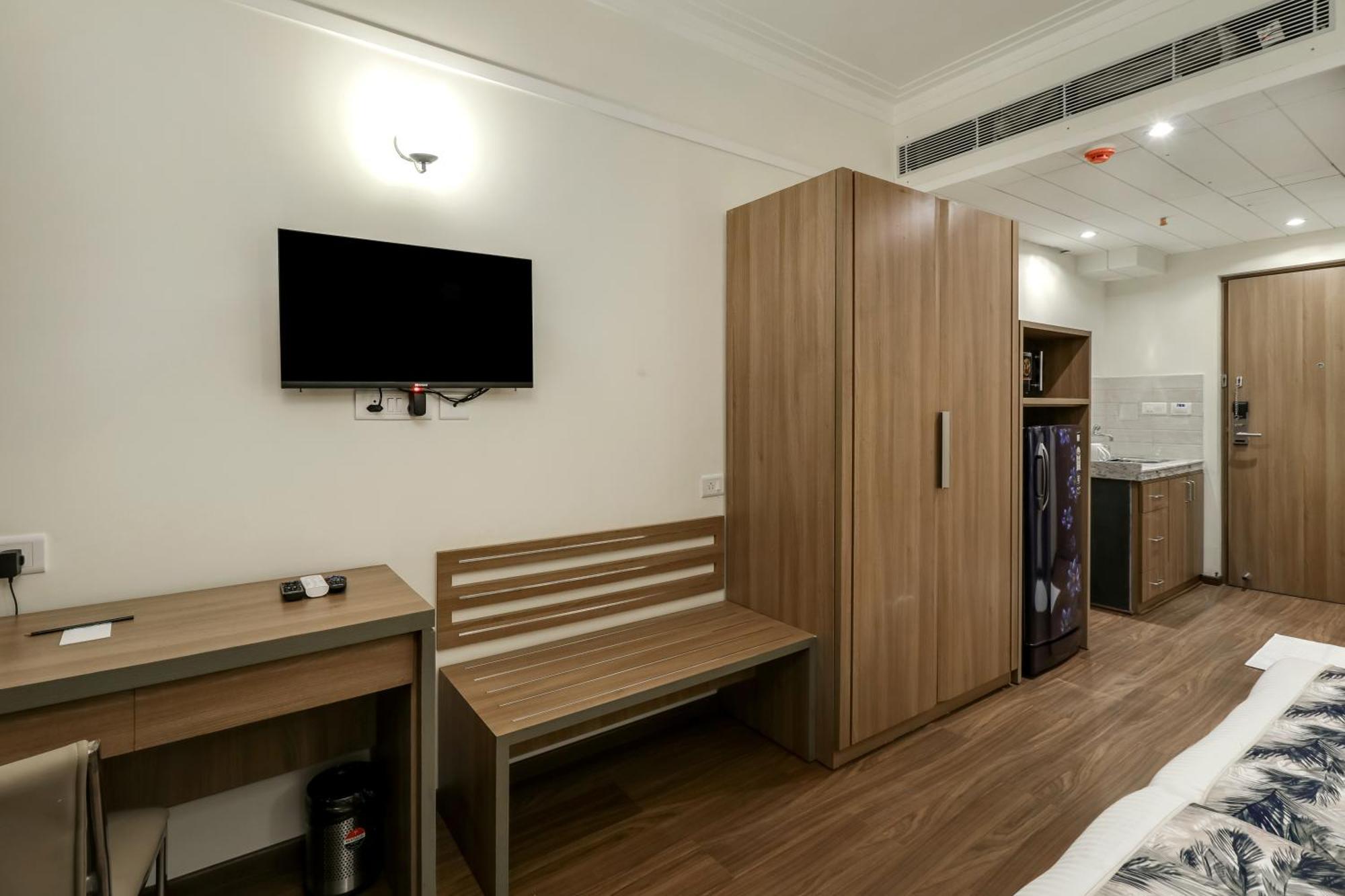 Starlit Suites Newtown Kolkata Ngoại thất bức ảnh