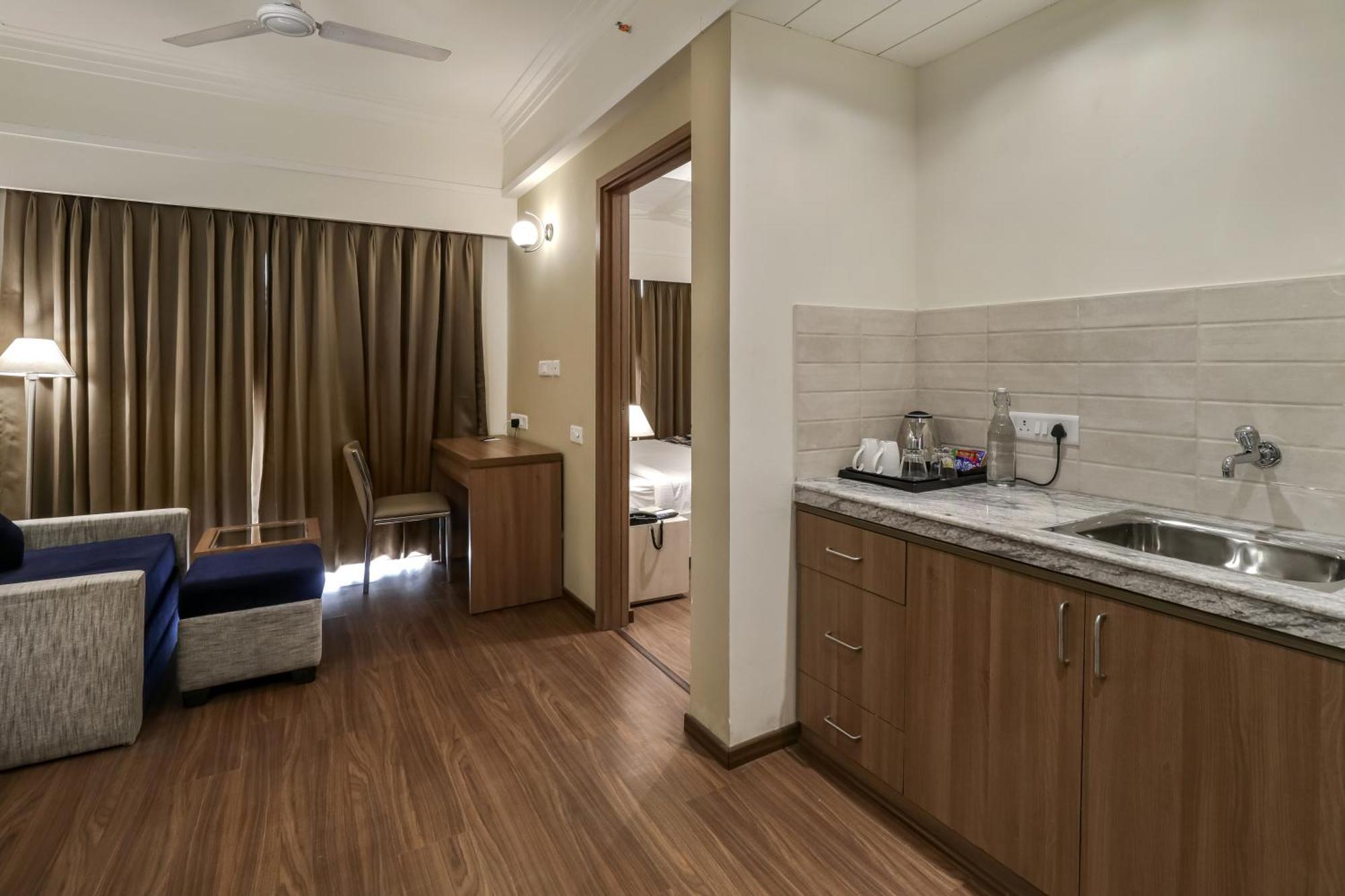 Starlit Suites Newtown Kolkata Ngoại thất bức ảnh
