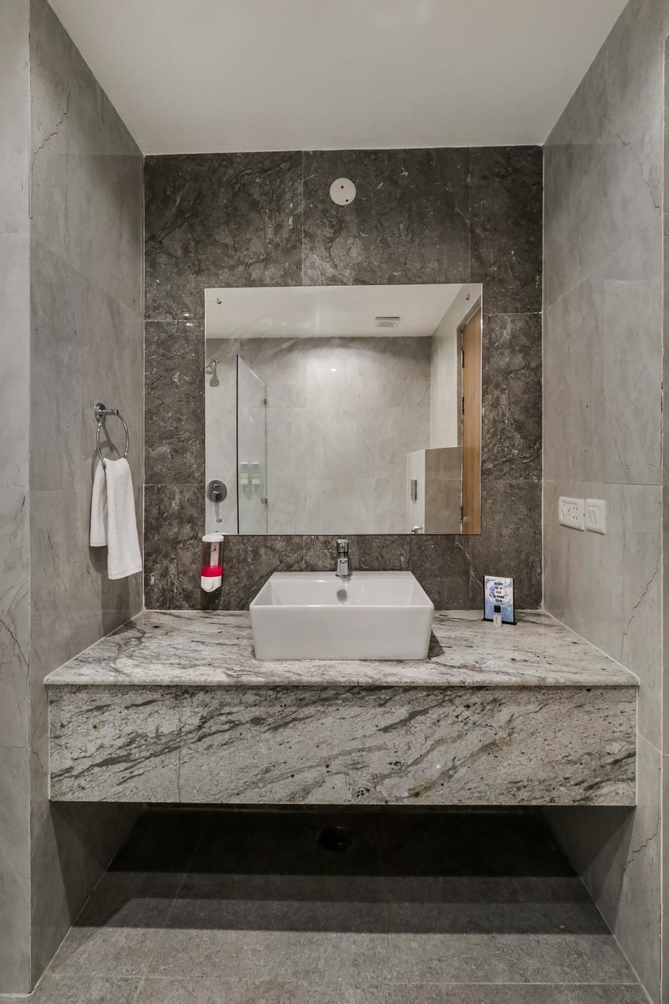 Starlit Suites Newtown Kolkata Ngoại thất bức ảnh
